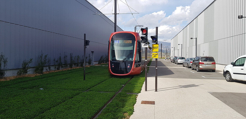 Vannes-motorisees-VANOFLEX-tramway-nice1.jpg